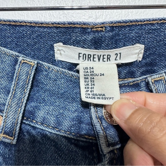 Forever 21 Blue Distressed High Waisted Button Fly Boyfriend Jeans Size 24 - Picture 10 of 12